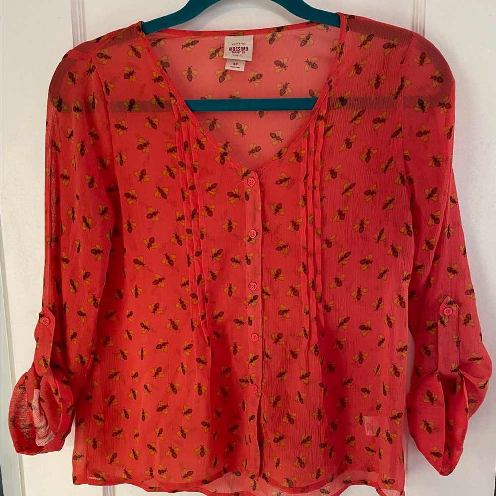 Mossimo Supply Co. Coral Button-Up Bumble Bee Print Blouse 🐝